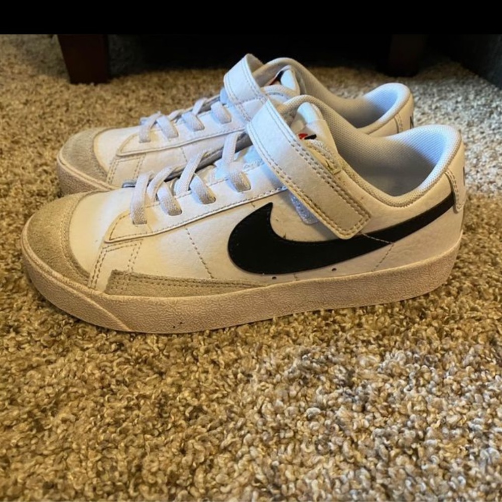 Nike sneakers, worn 2-3 times. Size 2.5Y